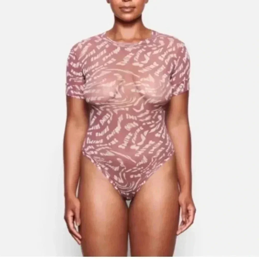 NWT SKIMS SUMMER MESH RASPBERRY‎ SWIRL T SHIRT BODYSUIT SIZE 3X - Picture 2 of 7